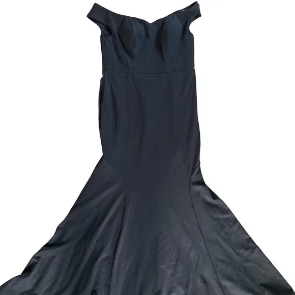 LA FEMME CURVE Size 12W Off Shoulder Black Jersey Train Trumpet Dress NWT Flaw